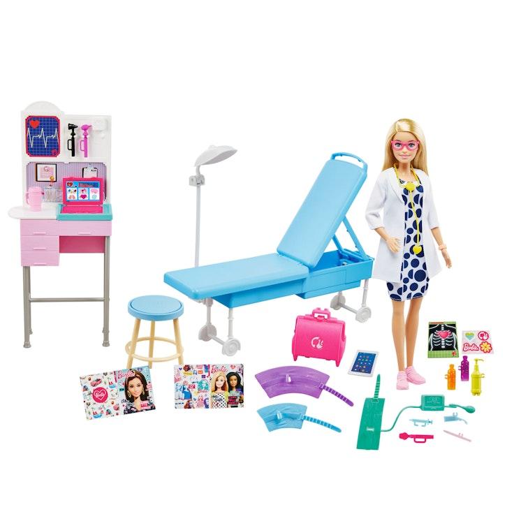 Barbie-lääkärinukke ja vastaanotto