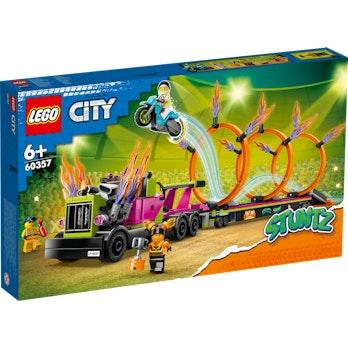 LEGO City 60357 Stunttiauto ja tulirengashaaste